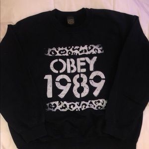 GUC Large Obey Women’s Sweatshirt